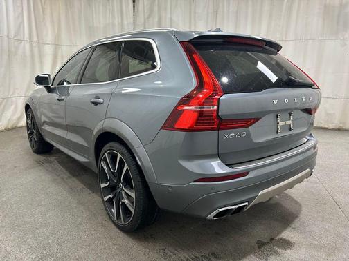 2019 Volvo XC60 T5 R-Design