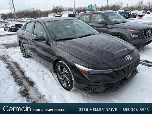 2025 Hyundai ELANTRA SEL