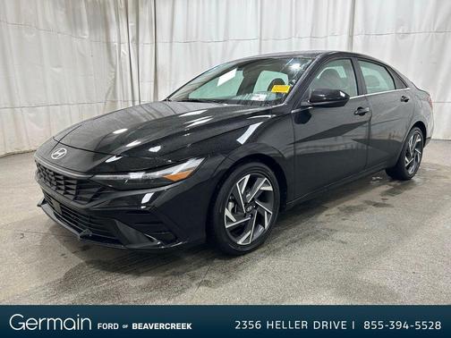 2025 Hyundai ELANTRA SEL