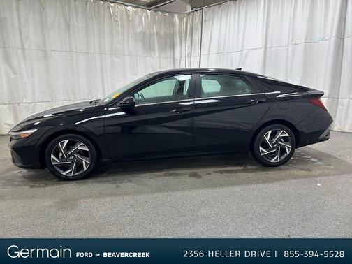 2025 Hyundai ELANTRA SEL