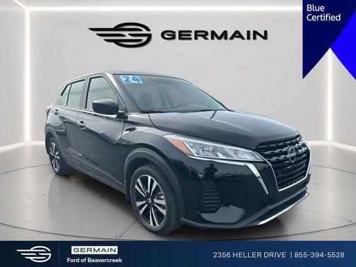 Super Black 2024 Nissan Kicks S