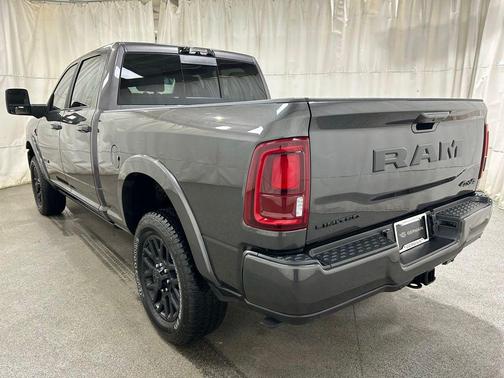 2025 RAM 3500 Limited Crew Cab 4x4 6'4' Box