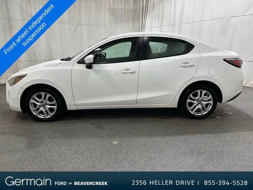 2017 Toyota Yaris iA Base