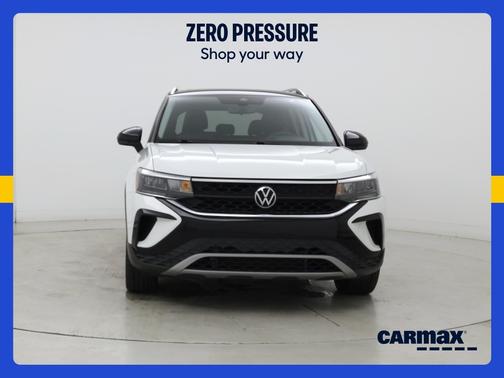 White 2023 Volkswagen Taos SE
