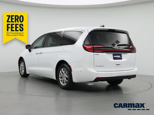 White 2024 Chrysler Pacifica Touring L