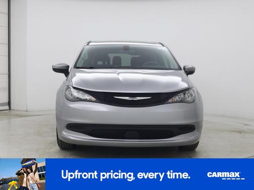 2021 Chrysler Voyager L