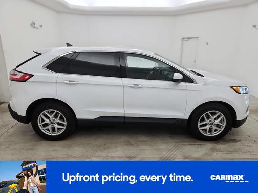 White 2021 Ford Edge SEL