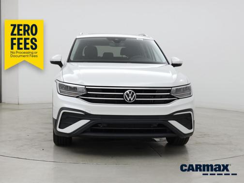 White 2023 Volkswagen Tiguan SE