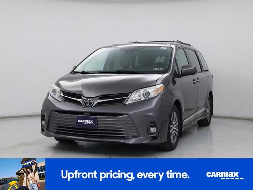 2020 Toyota Sienna XLE