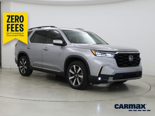 Silver 2024 Honda Pilot Touring