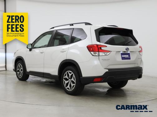 White 2021 Subaru Forester Premium