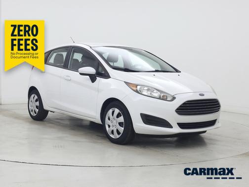 White 2016 Ford Fiesta S