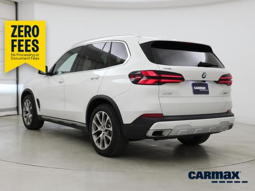 White 2024 BMW X5 sDrive40i