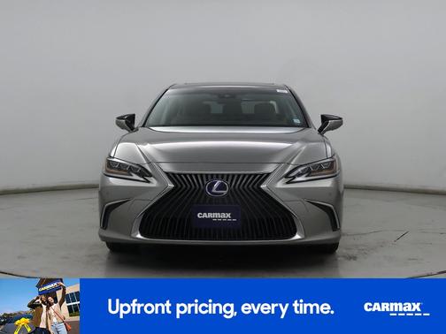 2019 Lexus ES 300h Ultra Luxury