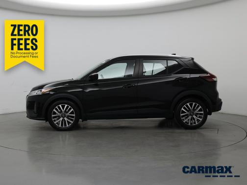 Black 2023 Nissan Kicks SV