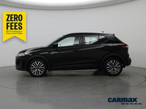 Black 2023 Nissan Kicks SV