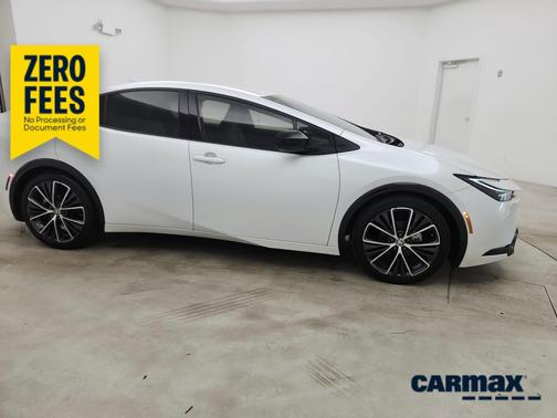 White 2023 Toyota Prius XLE