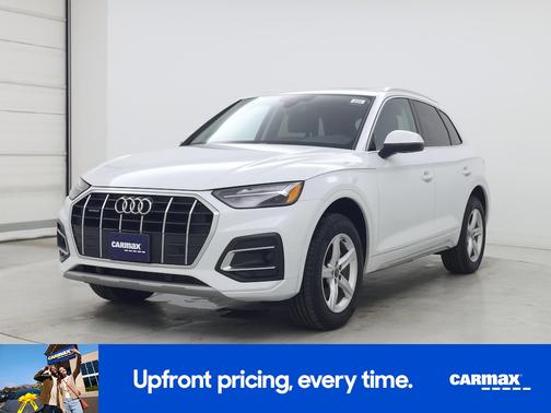 White 2023 Audi Q5 Premium