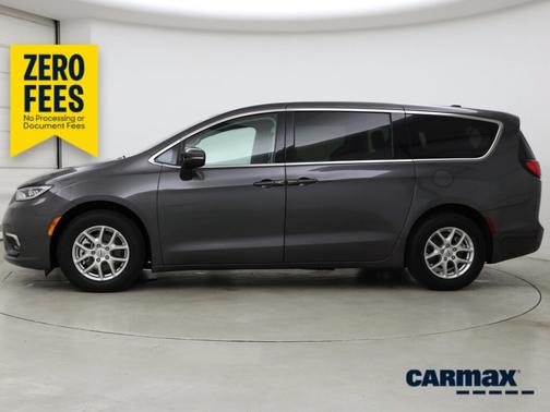 Gray 2023 Chrysler Pacifica Touring L