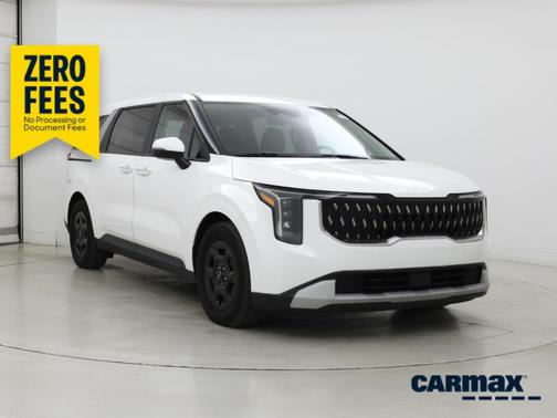 White 2025 Kia Carnival LXS