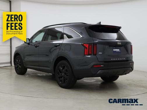 Gray 2021 Kia Sorento S