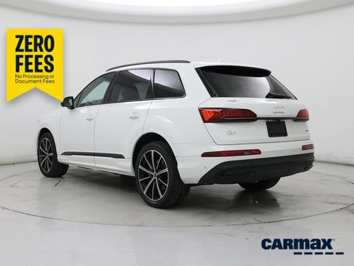 White 2022 Audi Q7 Premium Plus