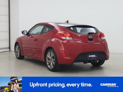 2017 Hyundai Veloster Base (DCT)