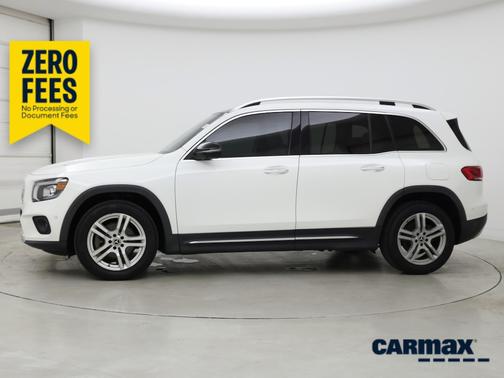 White 2022 Mercedes-Benz GLB 250