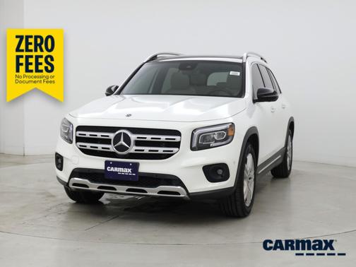 White 2022 Mercedes-Benz GLB 250