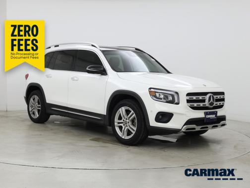 White 2022 Mercedes-Benz GLB 250