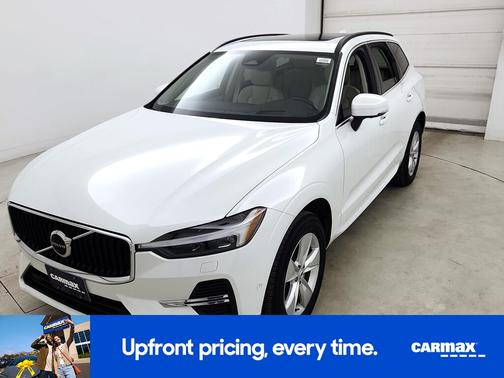 2022 Volvo XC60 B5 Momentum