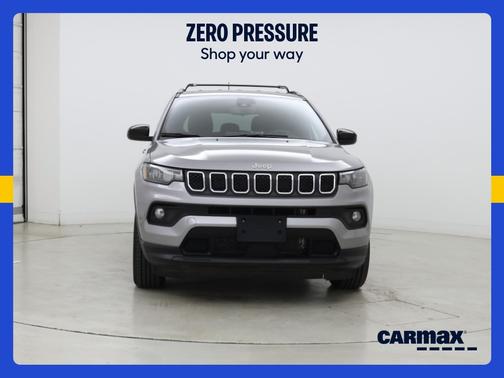 Silver 2023 Jeep Compass Latitude