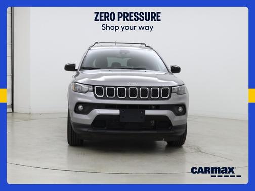 Silver 2023 Jeep Compass Latitude