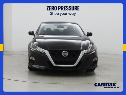 Black 2019 Nissan Altima S