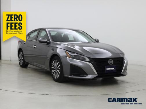 Gray 2023 Nissan Altima SV