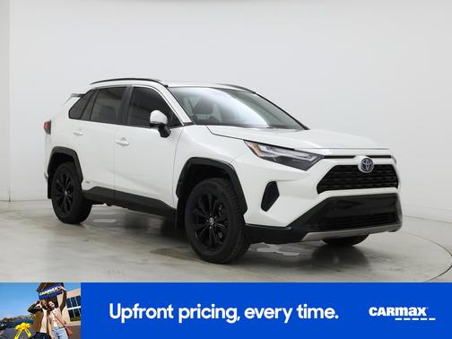 White 2022 Toyota RAV4 Hybrid SE