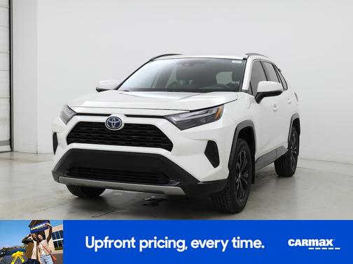White 2022 Toyota RAV4 Hybrid SE
