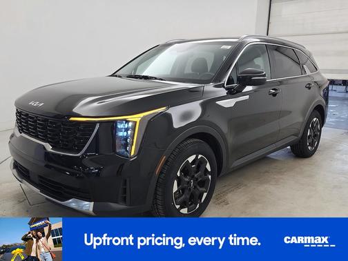 Black 2024 Kia Sorento S