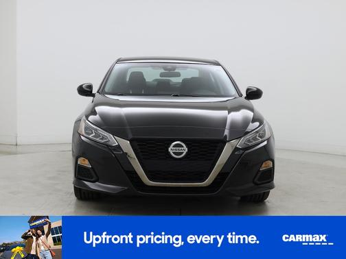 Black 2021 Nissan Altima SR