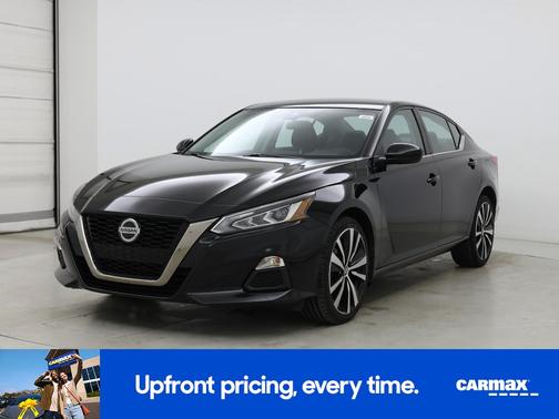 Black 2021 Nissan Altima SR