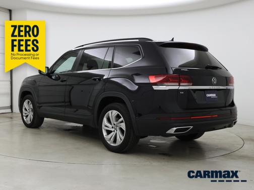 Black 2022 Volkswagen Atlas SE w/Tech
