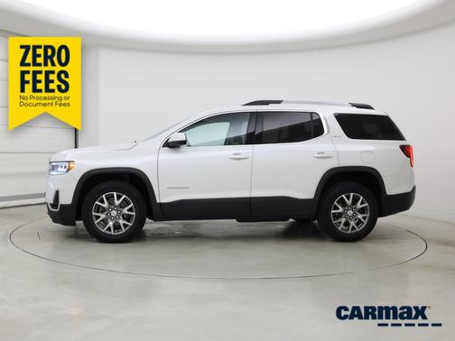 White 2021 GMC Acadia SLT