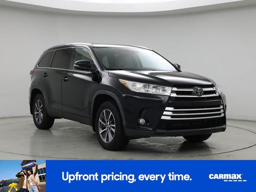 Black 2019 Toyota Highlander XLE