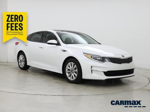 White 2018 Kia Optima EX