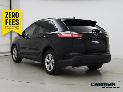 Black 2023 Ford Edge SE