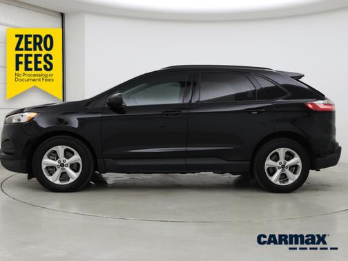 Black 2023 Ford Edge SE