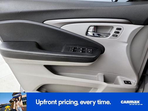 Silver 2019 Honda Pilot EX-L