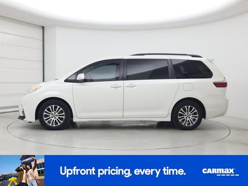 2019 Toyota Sienna XLE