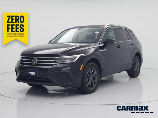 Black 2022 Volkswagen Tiguan SE