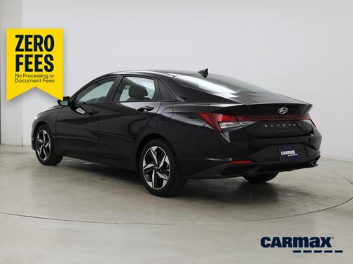 Black 2023 Hyundai ELANTRA SEL